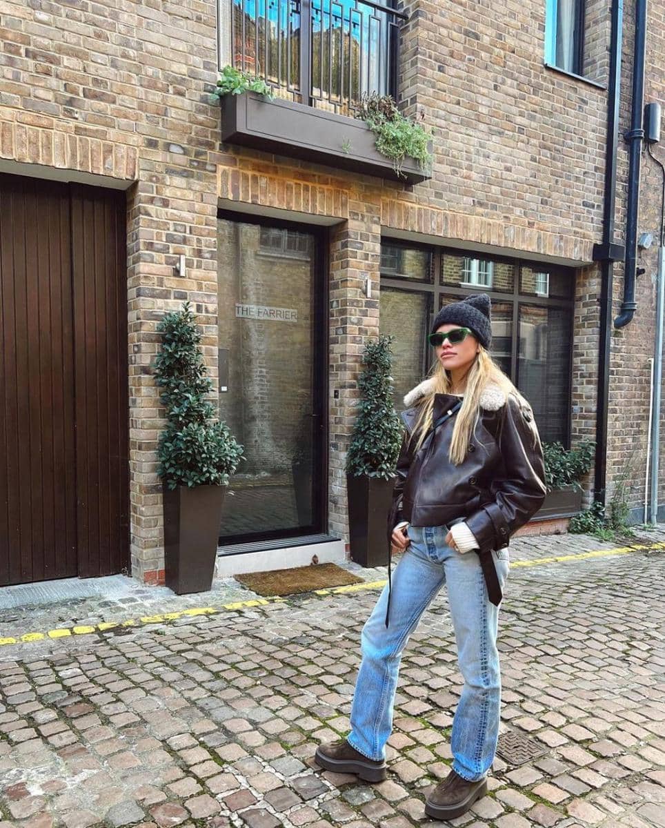 padu padan long pants ala Sofia Richie (instagram.com/sofiarichiegrainge)