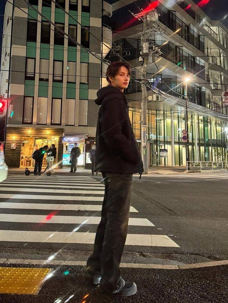 potret Jun SEVENTEEN (instagram.com/junhui_moon)