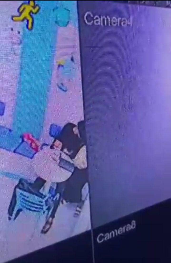 Video CCTV pasangan mesum di kedai es krim di Malang. (IDN Times/Istimewa)