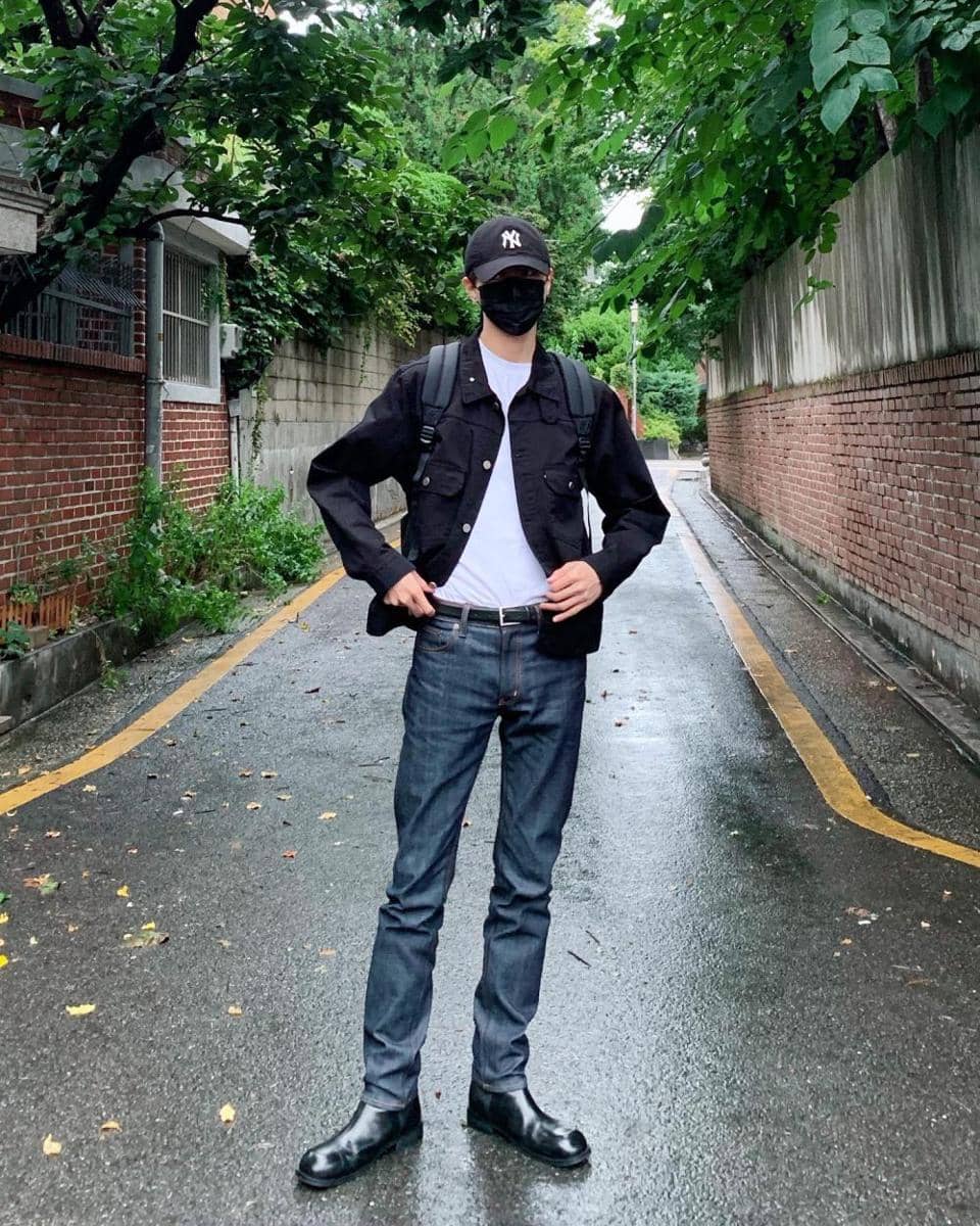 outfit wide leg jeans (instagram.com/ophen28)