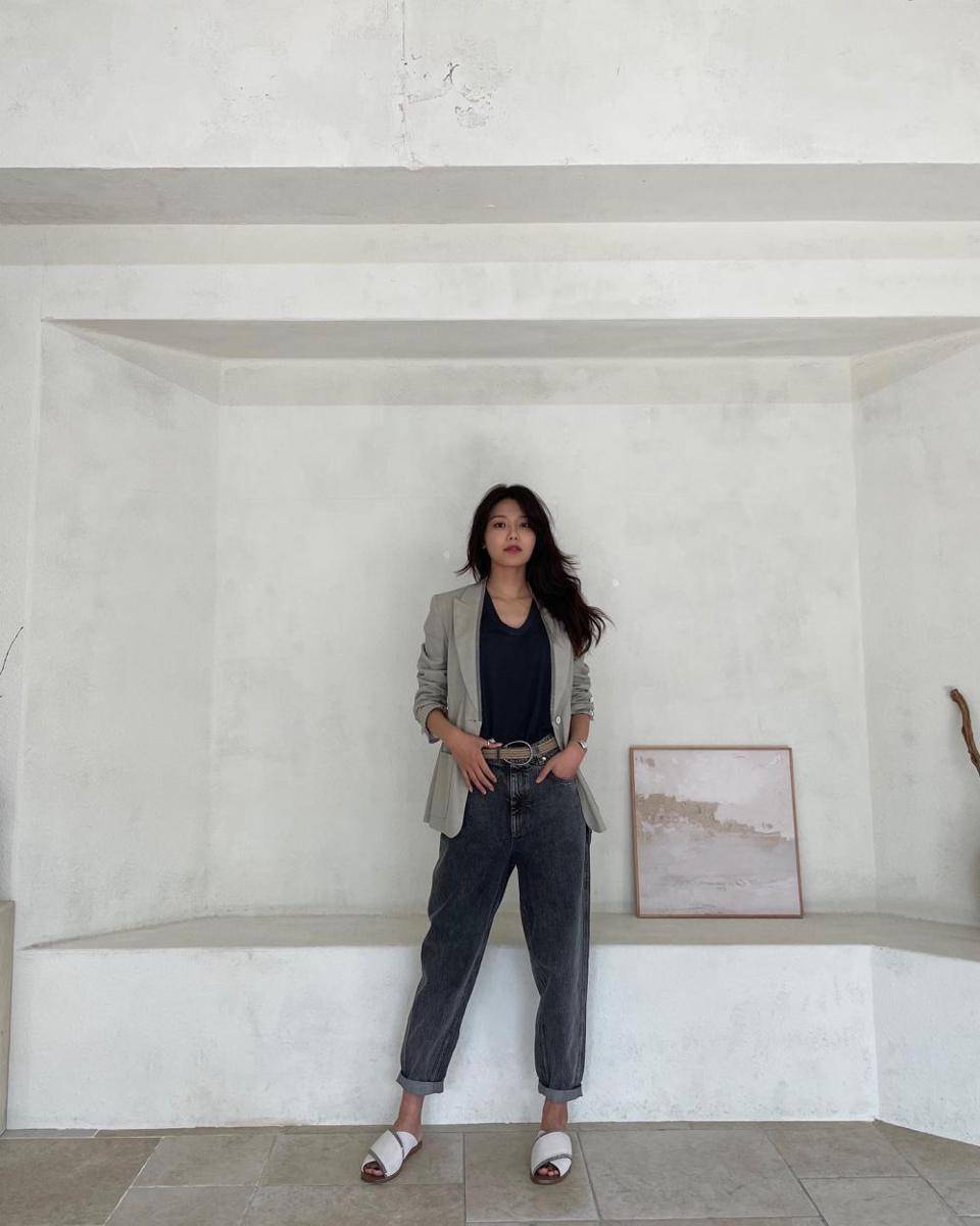 outfit layering (instagram.com/sooyoungchoi)