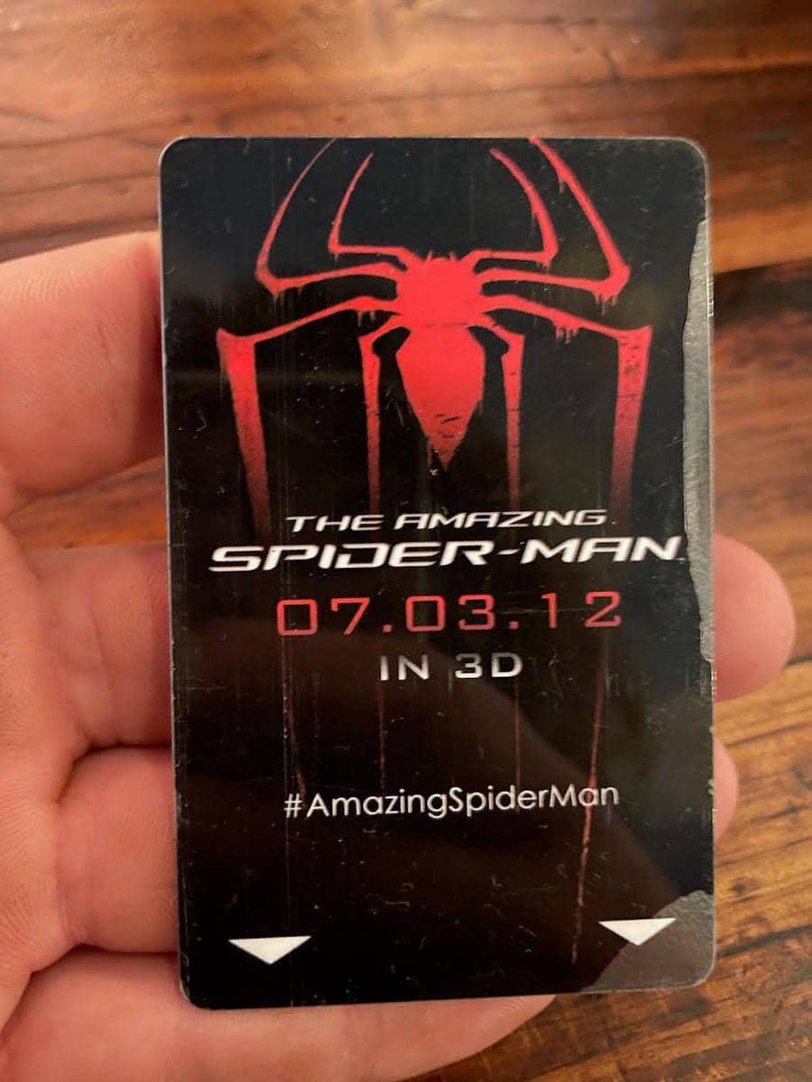 potret bentuk kunci kamar hotel terunik (reddit.com/user/artbellataoldotcom)