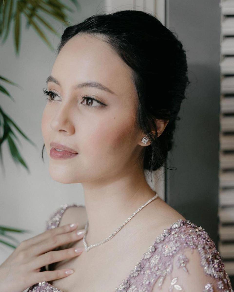 Pernak-Pernik Lamaran Anggika Bolsterli (instagram.com/anggikabolsterli)