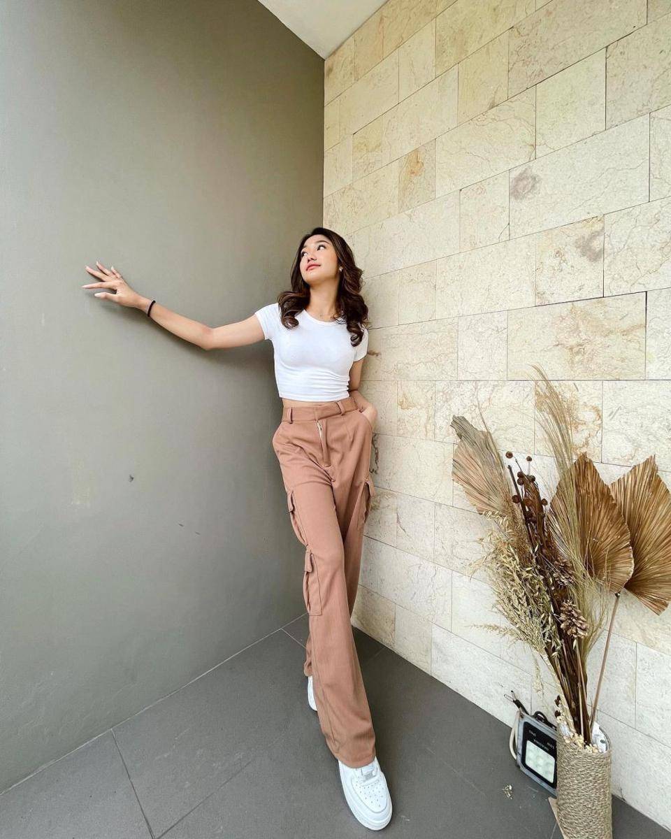 OOTD Terbaru Chandrika Chika (instagram.com/chndrika_)