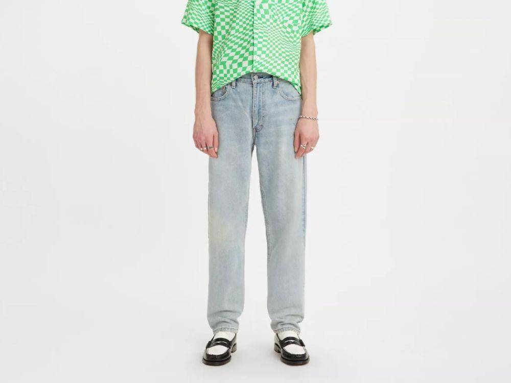 jenis celana jeans relaxed taper fit (Levi.com)