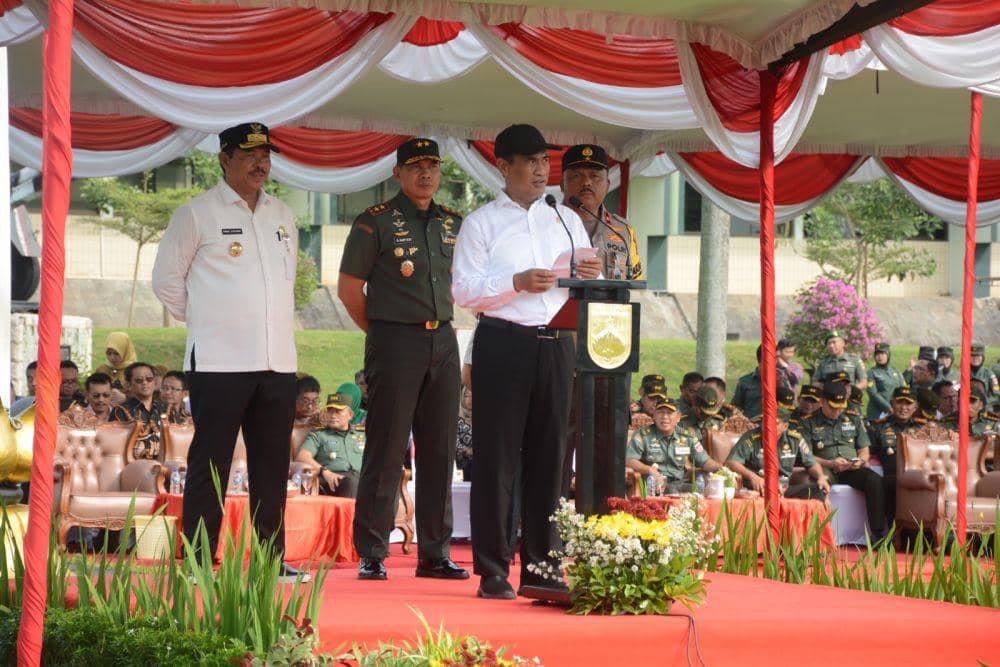 Mentan Andi Amran Sulaiman berbicara mengenai target produksi beras nasional. (IDN Times/Dok Pendam IV Diponegoro Semarang)
