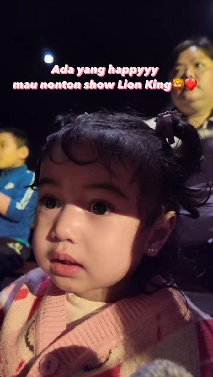 potret keluarga Nanda Arsyinta (instagram.com/nandaarsynt)