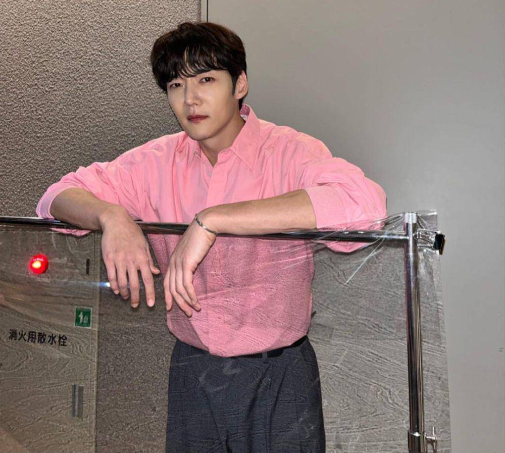 Choi Jin Hyuk (instagram.com/real_jinhyuk)