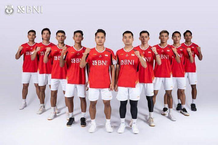 Skuad Thomas cup 2024 Indonesia sedang berfoto (badminton.ina)
