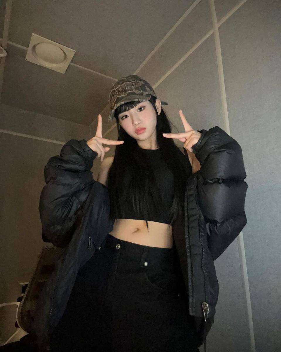 Member KISS OF LIFE (instagram.com/kissoflife_s2)