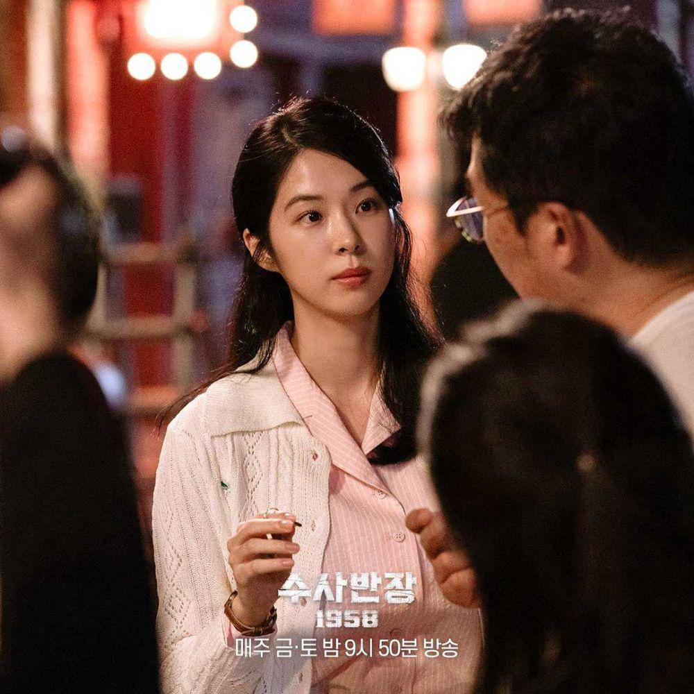 potret Seo Eun Su di balik layar drama Chief Detective 1958 (instagram.com/mbcdrama_now)