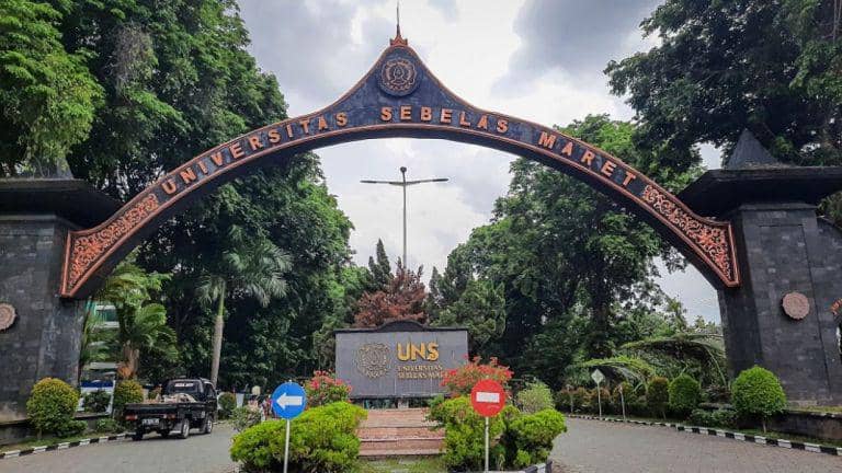 UNS Masuk Lima Perguruan Terbaik Versi THE, Ungguli Undip dan IPB