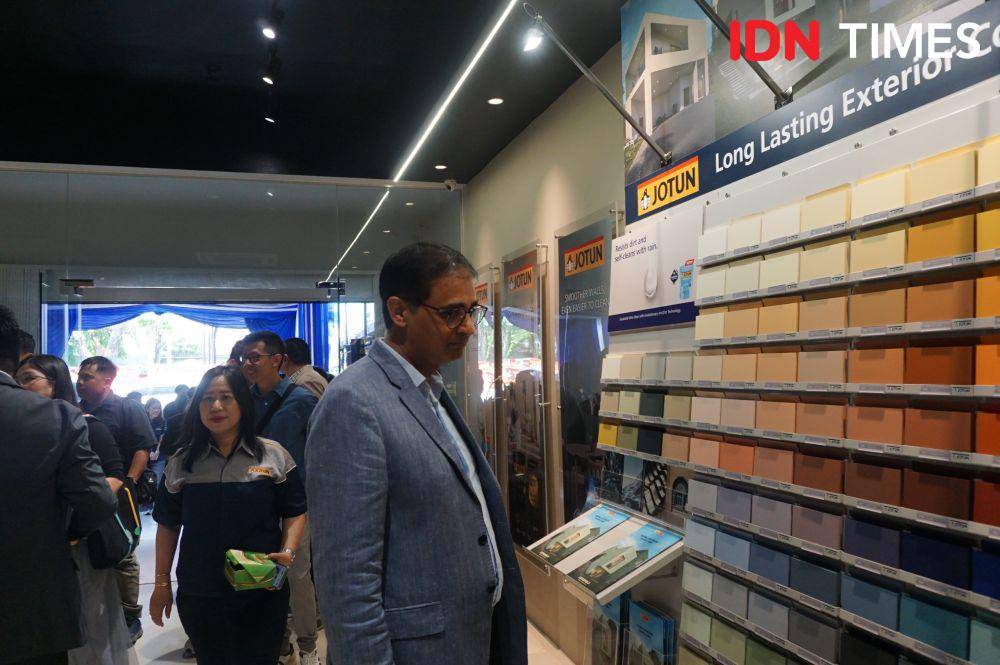 Flagship store pertama Jotun ada di Medan (IDN Times/Doni Hermawan)