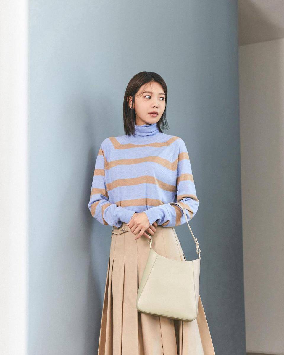 outfit cewek kue (instagram.com/sooyoungchoi)