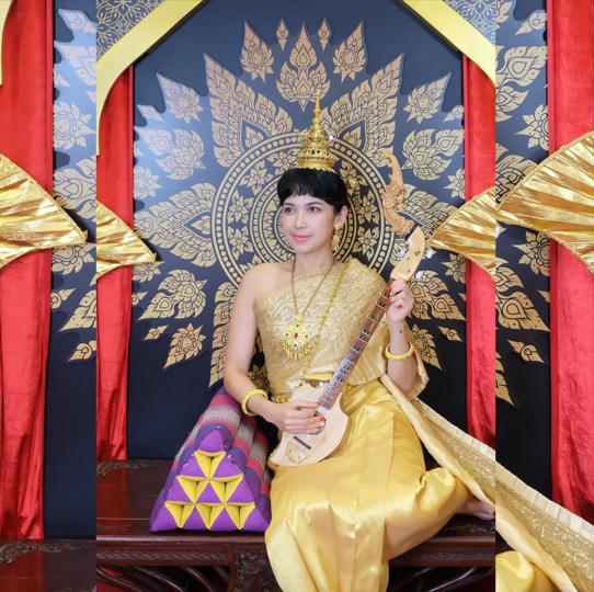 Main di Badarawuhi di Desa Penari, 9 Potret Dinda Kanya Dewi