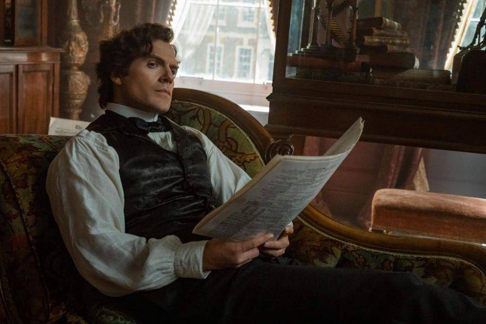Henry Cavill dalam film Enola Holmes (dok. Netflix/Enola Holmes)