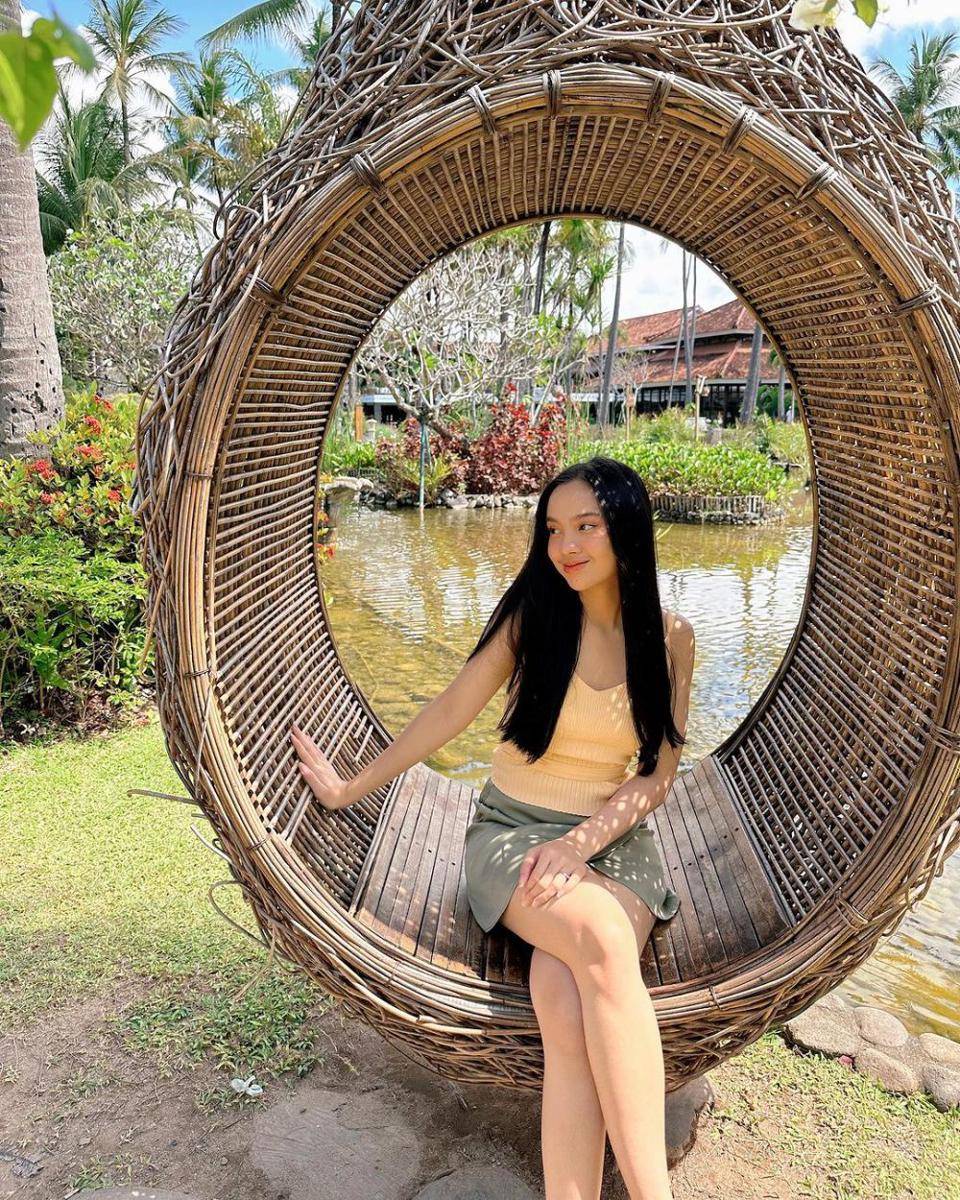 inspirasi outfit cewek kue ala Lyodra Ginting (instagram.com/lyodraofficial)
