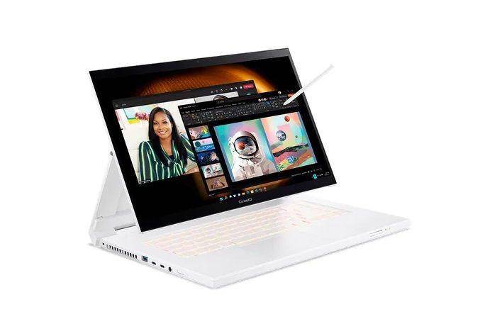 Acer ConceptD 7 Ezel CC715-72G (dok. Acer Store)