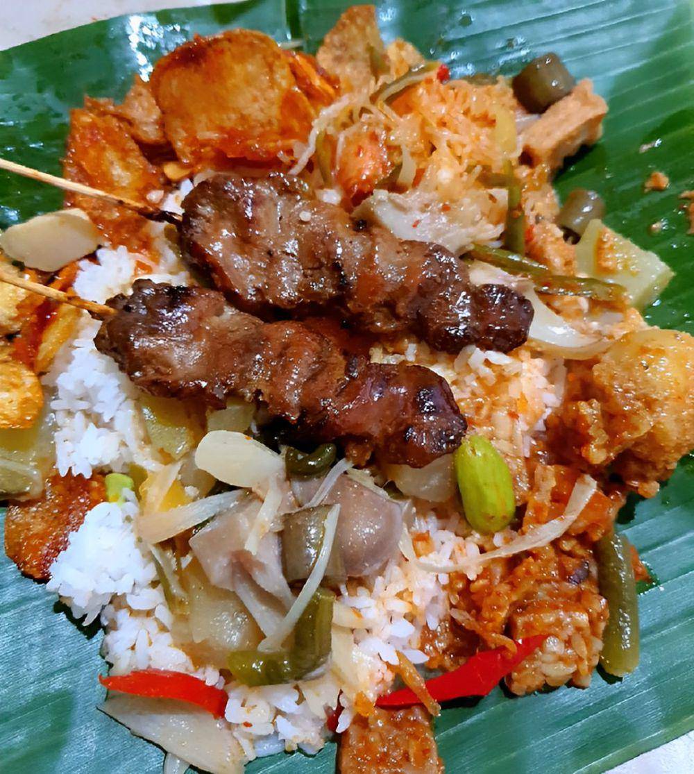 Nasi Sayur Ahua Beruang, Medan (instagram.com/kuliner_bono)