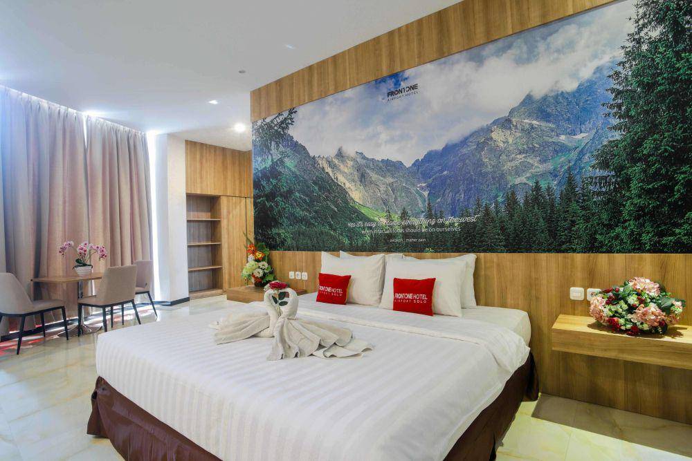 Front One Hotel Airport Solo (azanahotel.com)