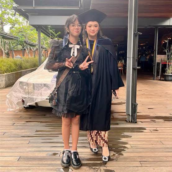 Safeea Ahmad (instagram.com/shafeeamd_)