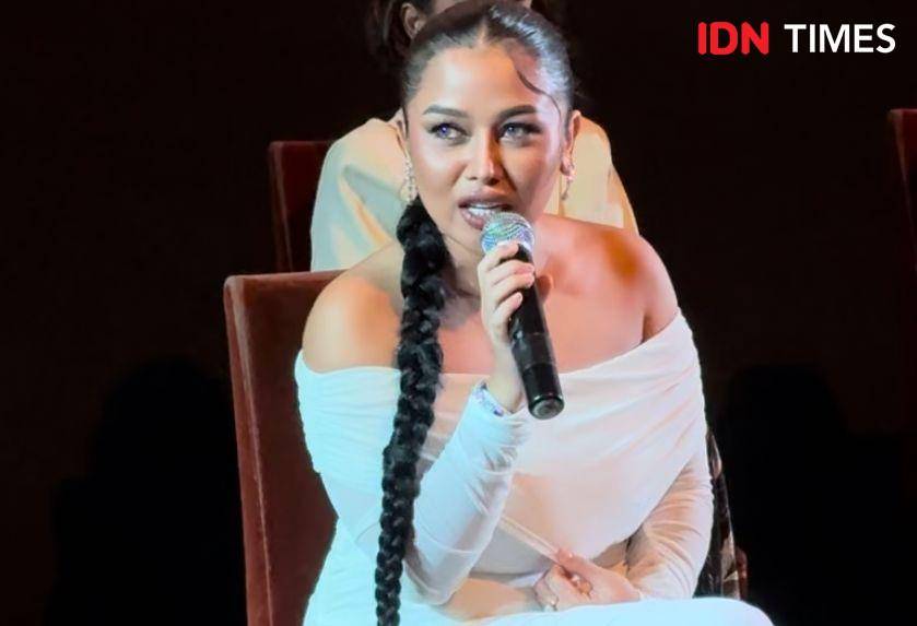 potret Mutia Ayu di konferensi pers Glenn Fredly The Movie pada Rabu (24/4/2024) (dok. IDN Times/Elizabeth Chiquita)