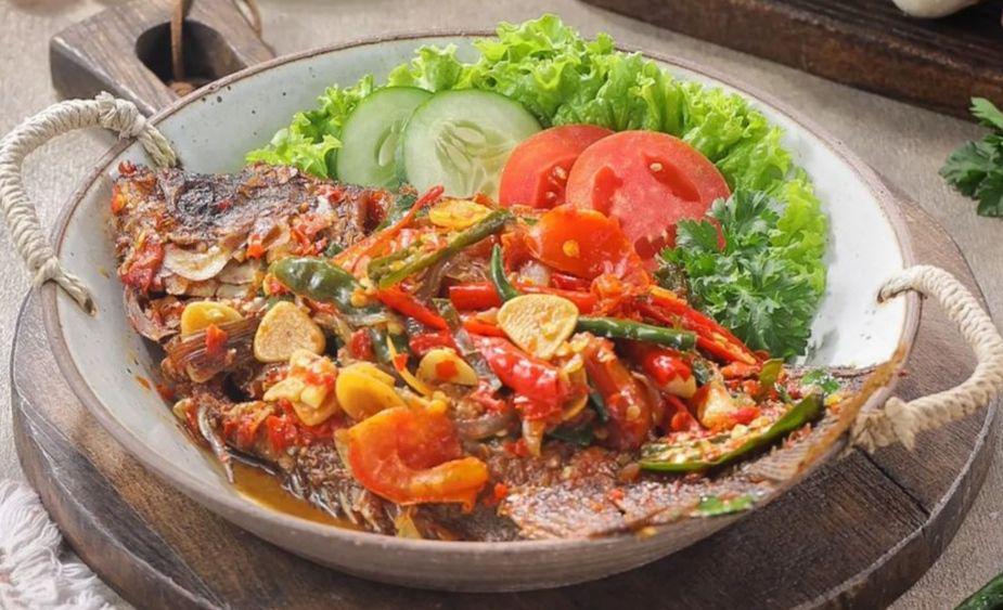 Resep Gurami Pecak yang Gurih Pedas untuk Ngabisin Nasi di Rumah