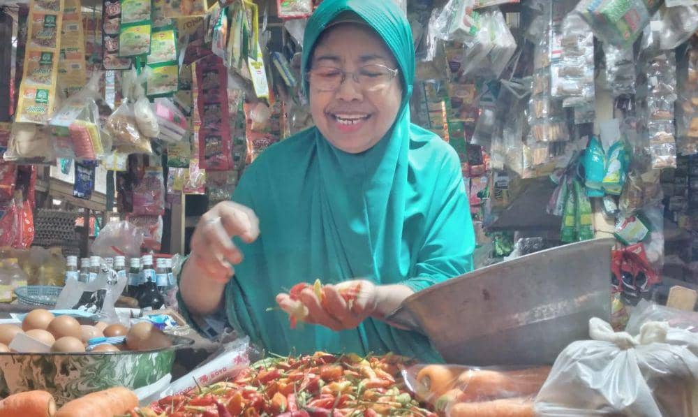 Aktivitas jual beli di Pasar Caruban Baru Madiun. IDN Times/ Riyanto
