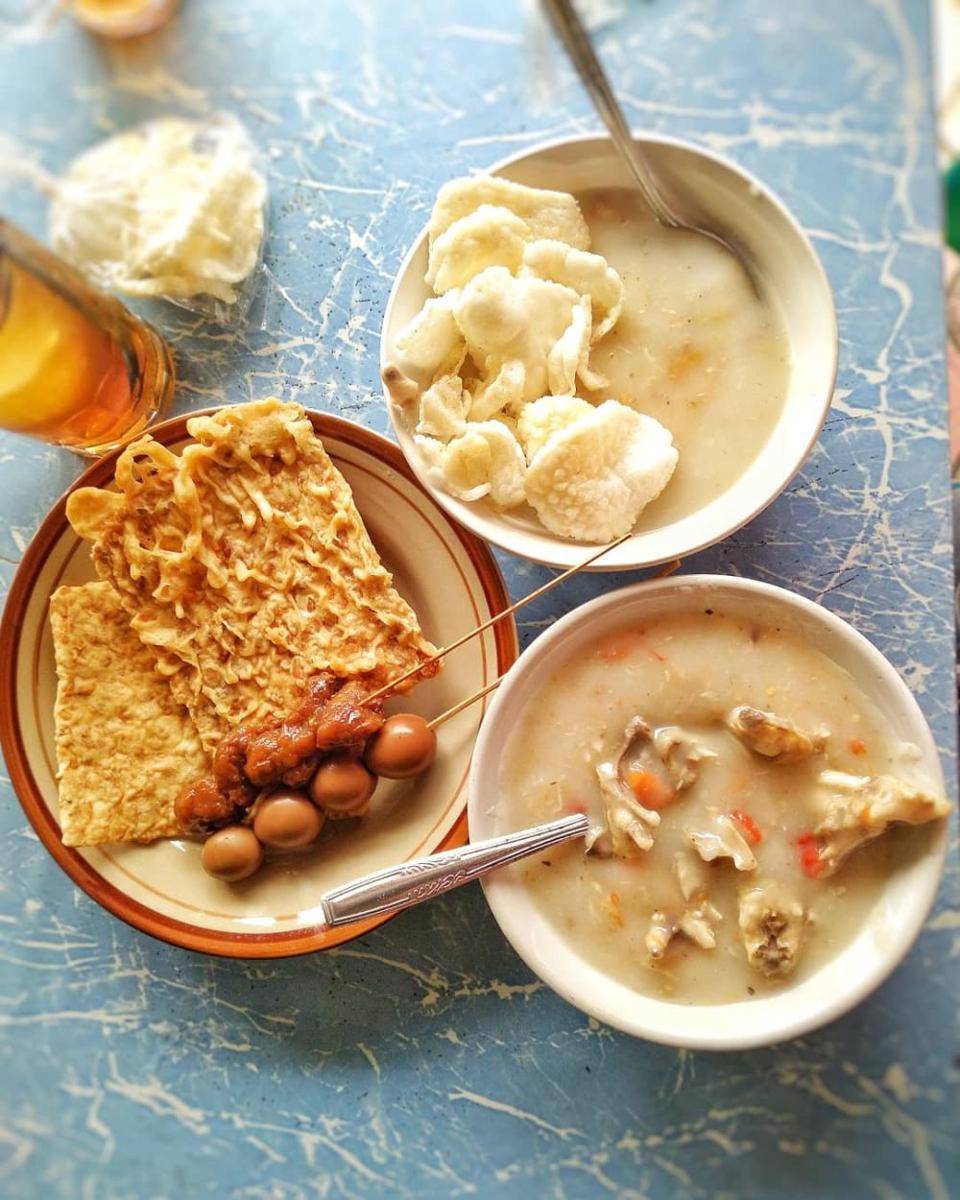 bubur blendrang (instagram.com/enaerlina)