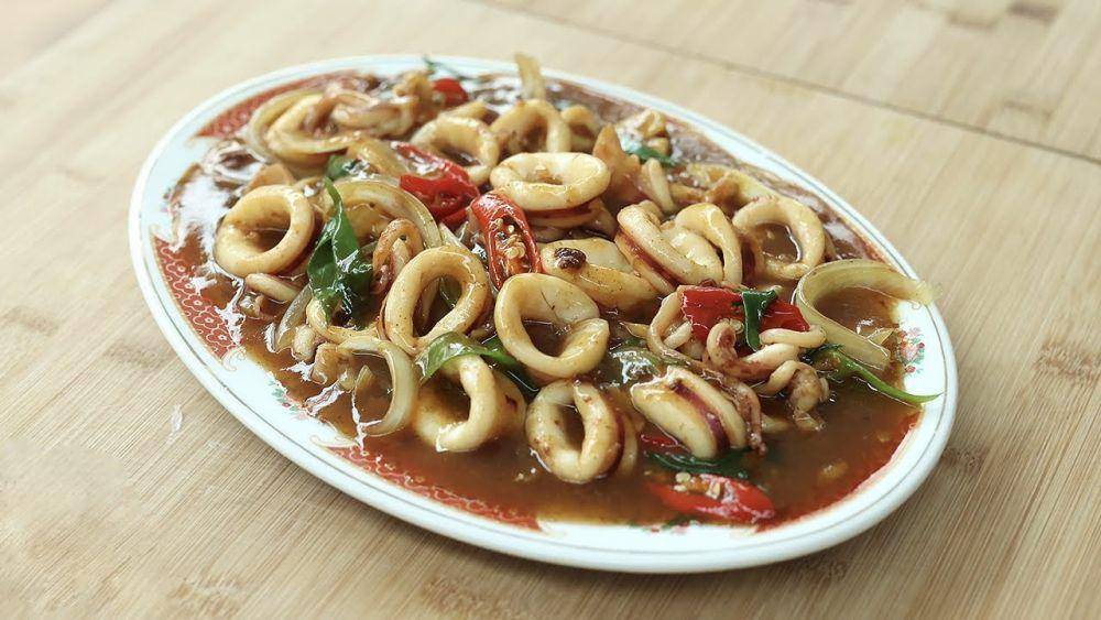 cumi saus tiram ala restoran (YouTube.com/Devina Hermawan)