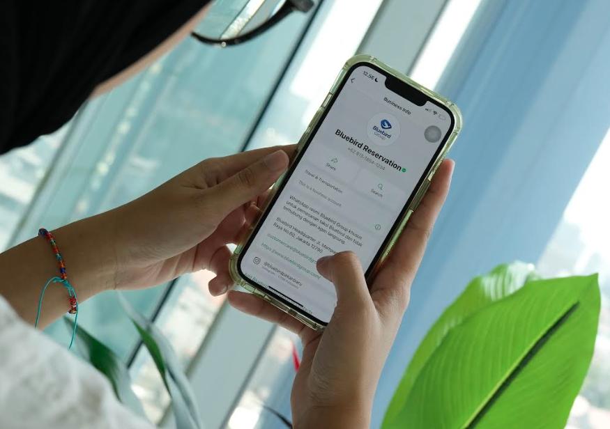Kini Bisa Pesan Taksi Bluebird Lewat WhatsApp!