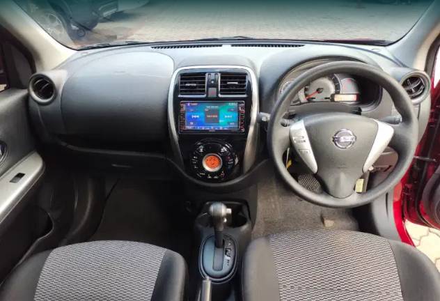 Nissan March (olx.co.id)