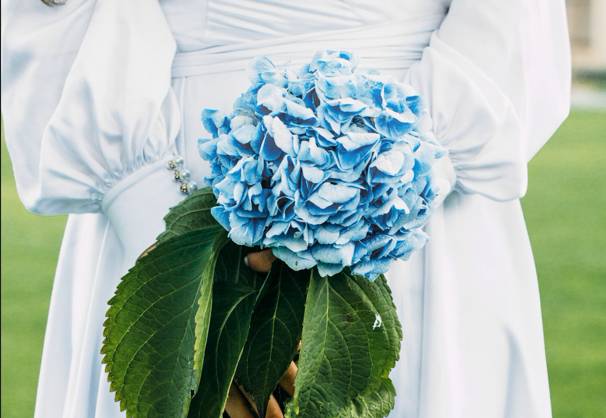 Buket bunga pernikahan (unsplash.com/Євгенія Височина)