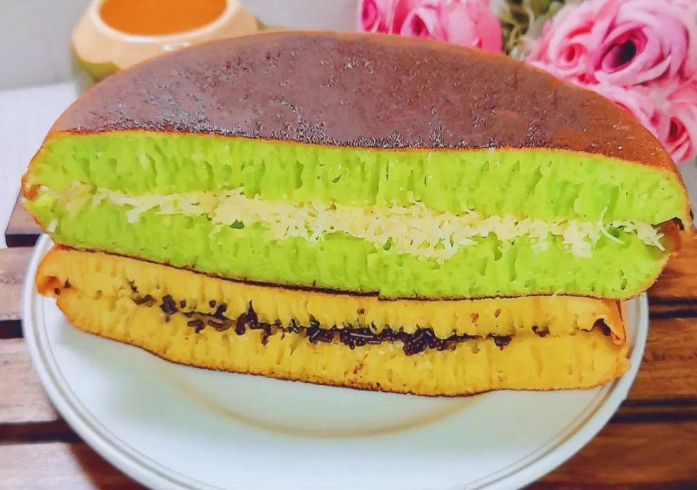 4 Rekomendasi Martabak Manis Paling Enak di Bandung, Wajib Coba Semua!