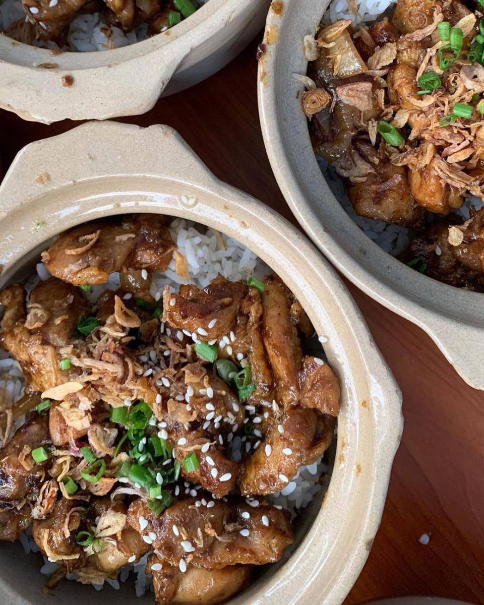 Pot ayam kungpao ala Pengyu Kopitiam Malang. Instagram/foodailymlg
