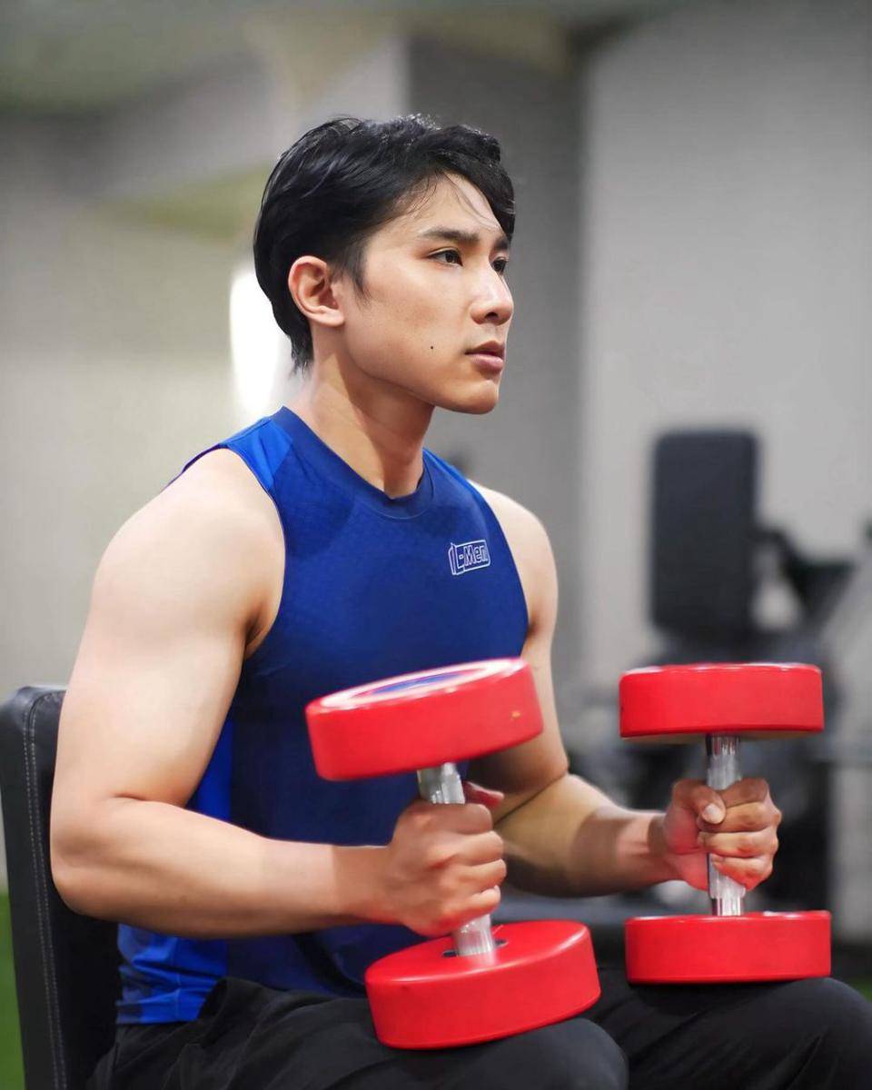 Grand Finalis The New L-Men of the Year 2024, Lie Revano (instagram.com/lierevano_)