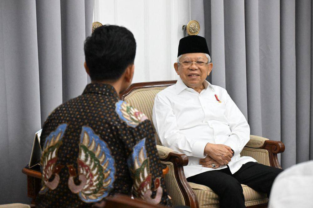 Wakil Presiden terpilih, Gibran Rakabuming Raka menemui Wakil Presiden (Wapres) K.H. Ma'ruf Amin di rumah dinas Jakarta Pusat, Rabu (24/4/2024). (dok. Setwapres)