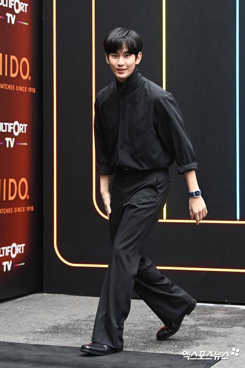 potret Kim Soo Hyun di event MIDO (dok. XportsNews)