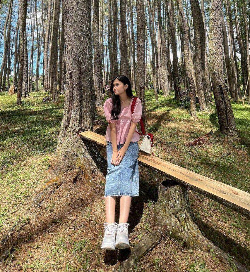 style feminin ala Indah JKT48 (instagram.com/jkt48indah_)
