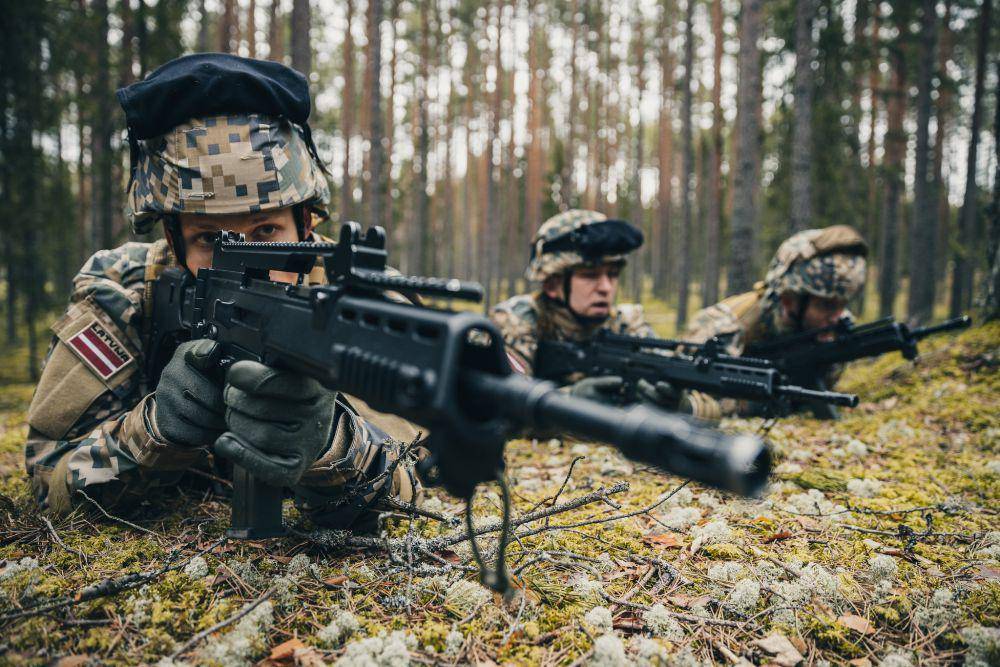 tentara Latvia (twitter.com/Latvijas_armija)