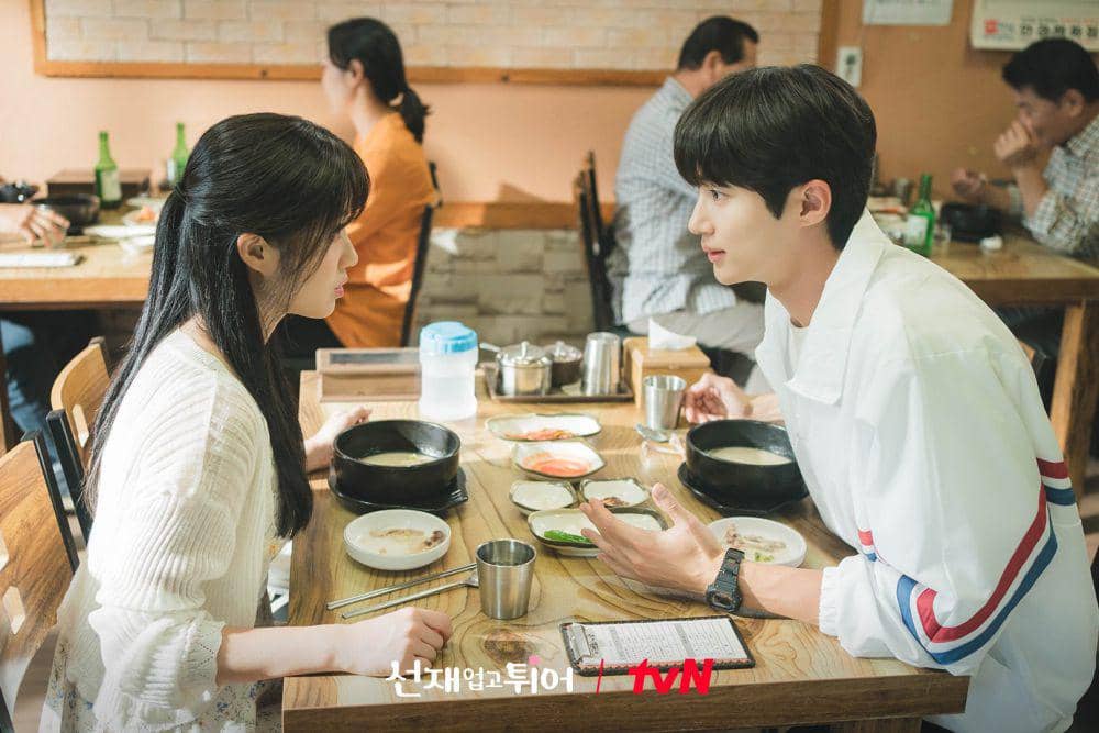 Kim Hye Yoon dan Byeon Woo Seok di Lovely Runner (twitter.com/CJnDrama)