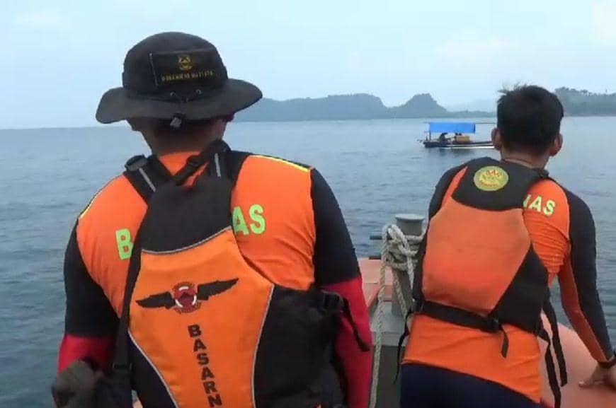 Proses pencarian pemuda Dede Saputra. (IDN Times/Istimewa).