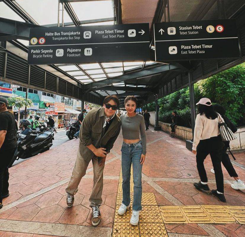 potret dekat Billy Syahputra dan Chandrika Chika (Instagram.com/chndrika_)
