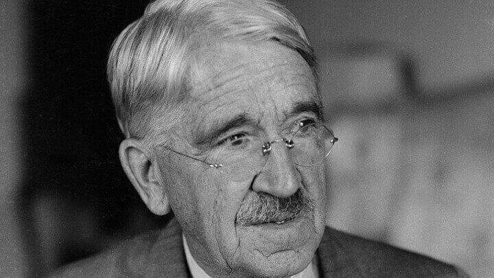 John Dewey (britannica.com)