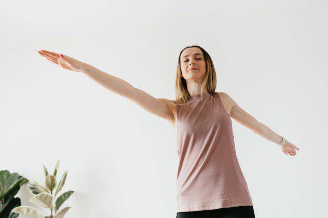 ilustrasi sedang yoga (pexels.com/Karolina Grabowska)