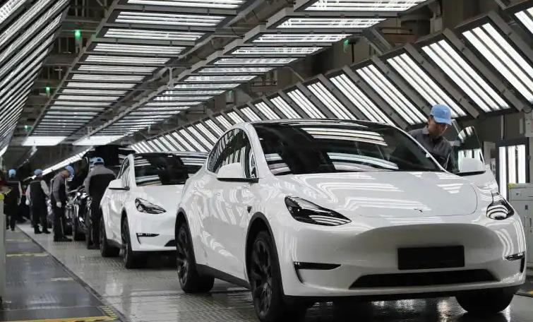 Tesla Paling Sering Lakukan Recall Tahun Ini, Kalahkan Ford!