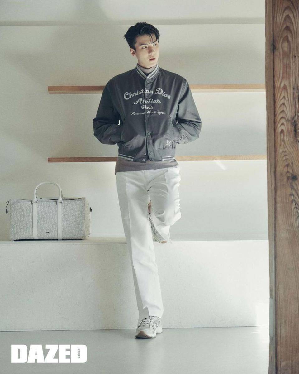 padu padan long pants ala Sehun EXO (instagram.com/oohsehun)