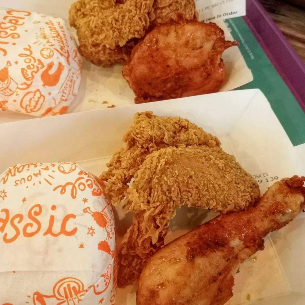 (instagram.com/eathusiast.ic)