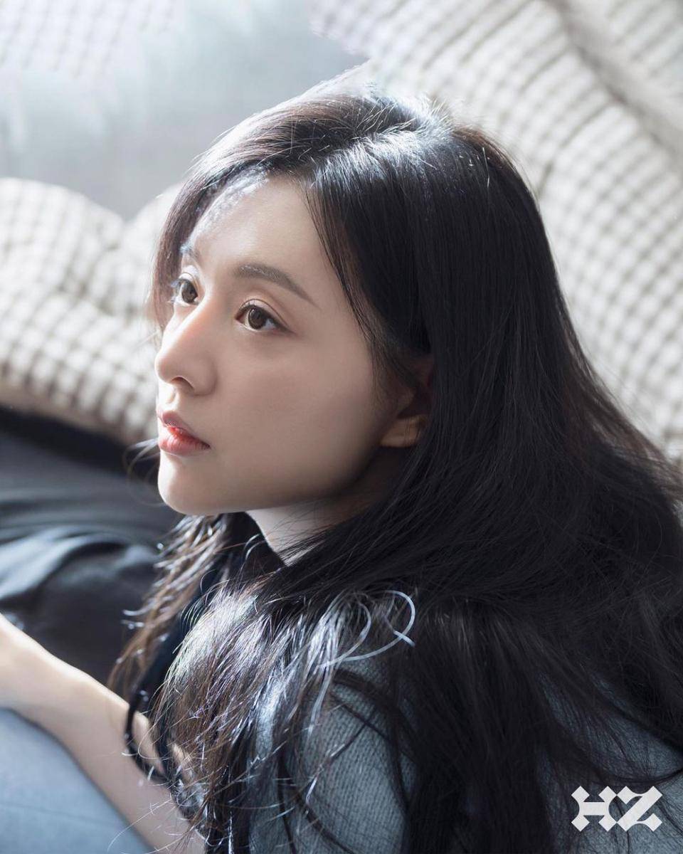 potret Kim Ji Won di balik layar drama Queen of Tears (instagram.com/highziumstudio)