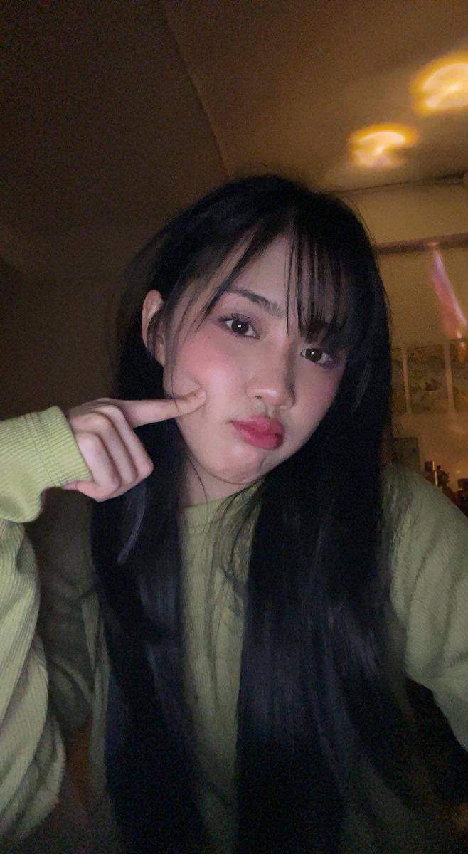 Ella JKT48 (x.com/am_ellajkt48)